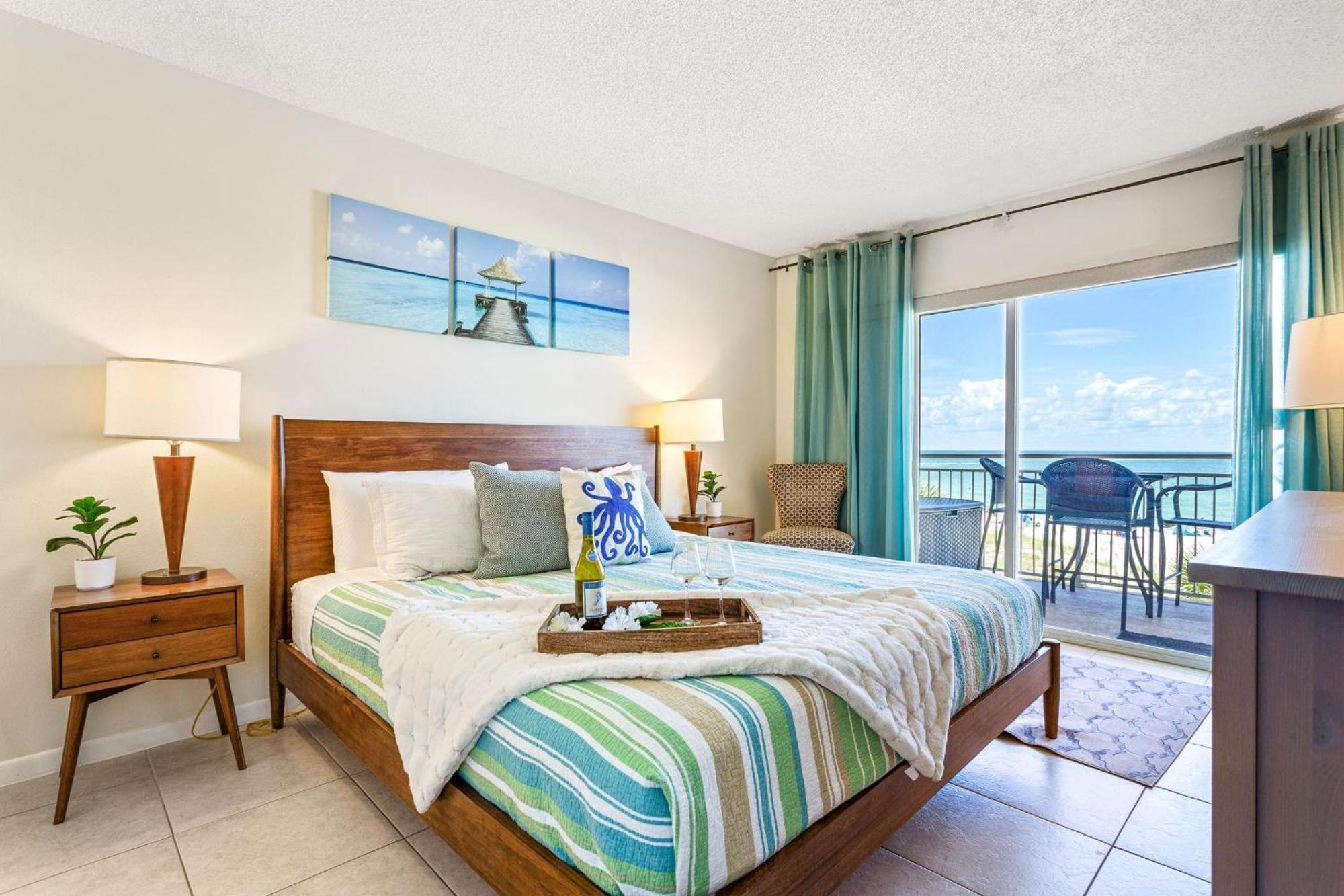 Beachfront Madeira Norte St. Pete Beach Extérieur photo